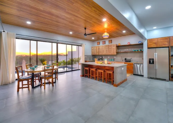Casa Ojos Azules, Nosara. New Listing * Nosara