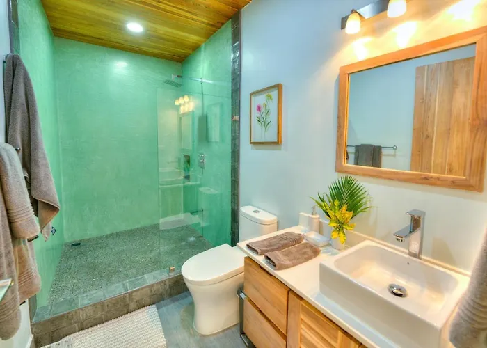 Casa Ojos Azules, Nosara. New Listing * Nosara