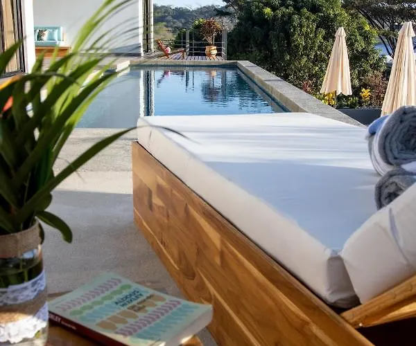 Casa Ojos Azules, Nosara. New Listing